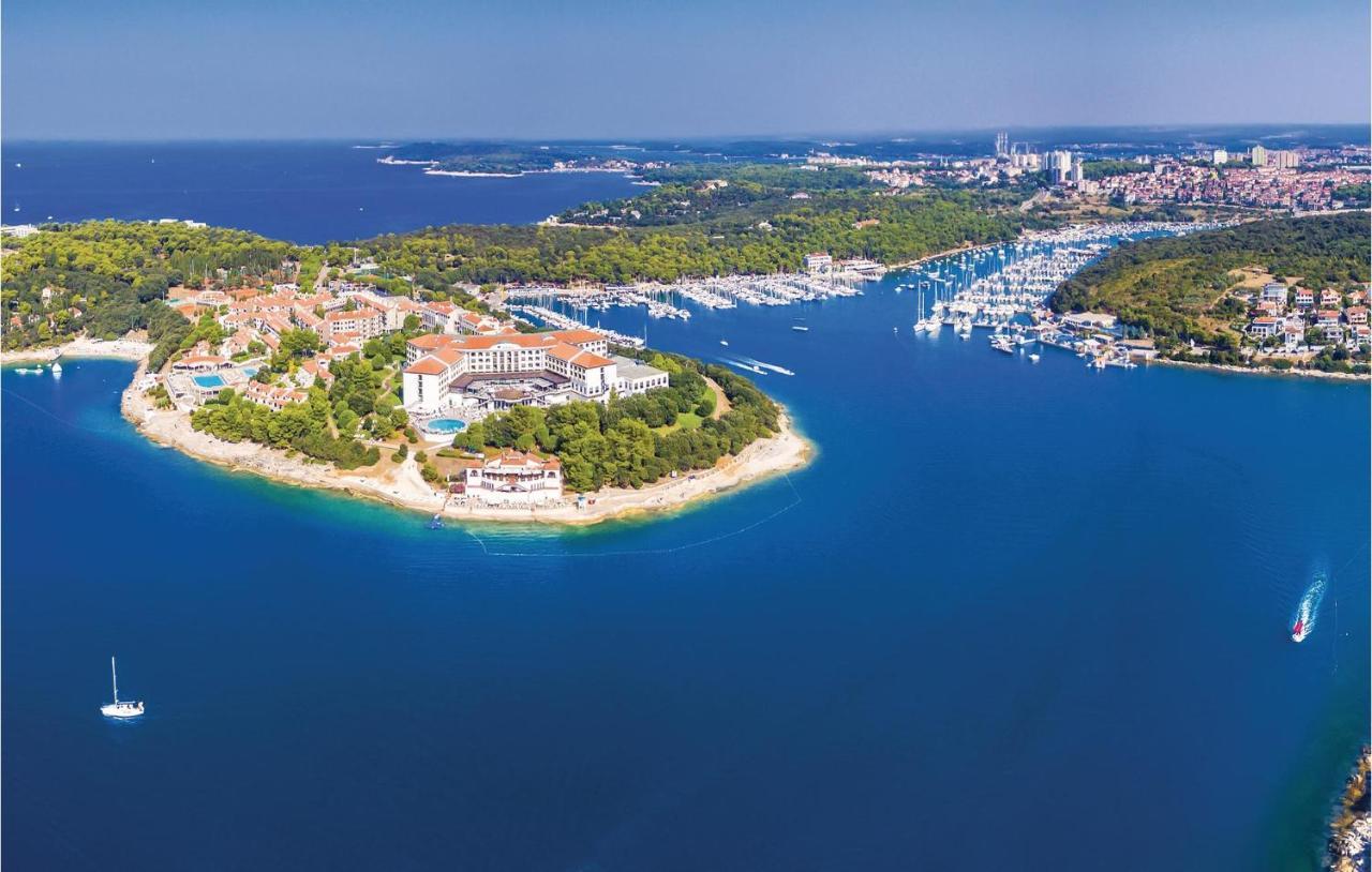Awesome Apartment In Pula With Wifi Екстер'єр фото