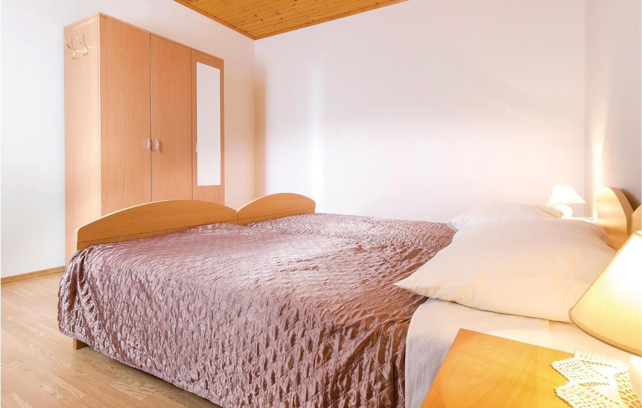 Awesome Apartment In Pula With Wifi Екстер'єр фото