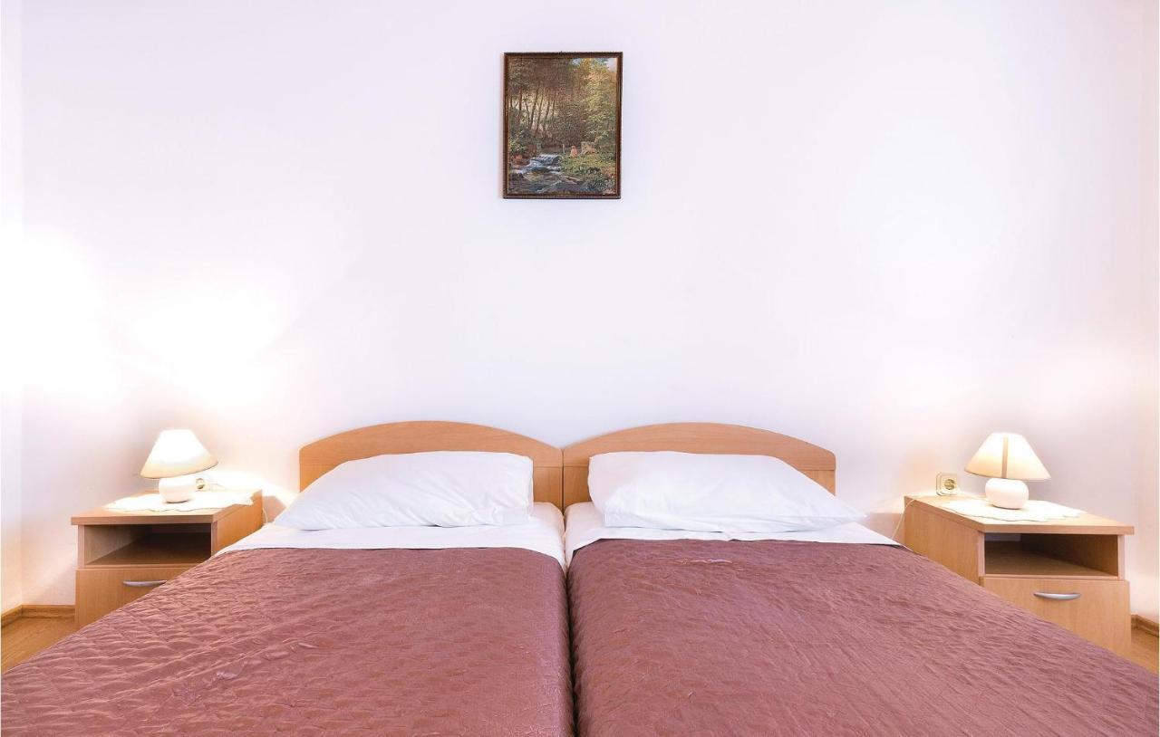 Awesome Apartment In Pula With Wifi Екстер'єр фото