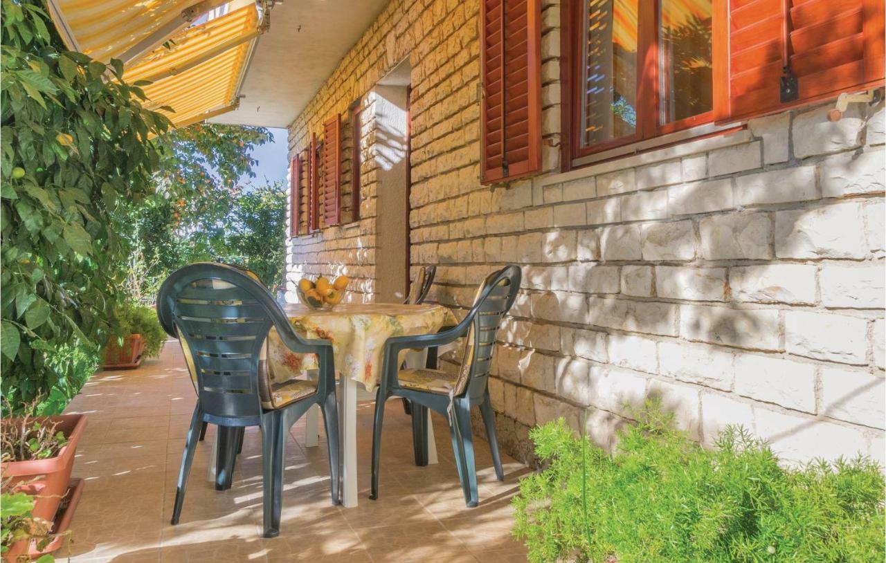 Awesome Apartment In Pula With Wifi Екстер'єр фото
